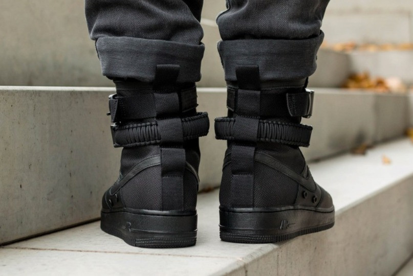 Nike sf air force 1 hotsell premium black