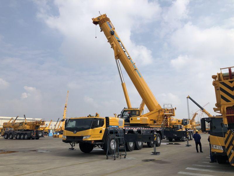 Всюдихідний кран XCMG XCA275_U