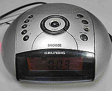 Радіоприймач Б/У Grundig Sonoclock 420