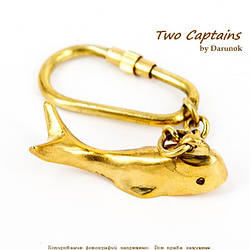 Брелок дельфін жовтий латунний у морському стилі 2493SA