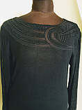 Светр  з вишивкою навколо вирізу, фото 3