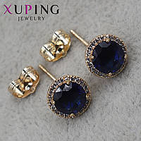 Серьги пуссеты гвоздики золотистого цвета размер 10х10 мм фирма Xuping Jewelry с синими сапфирами и стразами