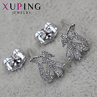 Серьги пуссеты гвоздики серебристого цвета размер 10х9 мм фирма Xuping Jewelry цветочек с белыми кристаллами