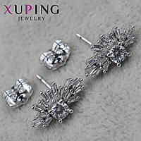 Серьги пуссеты гвоздики серебристого цвета размер 7х15 мм фирма Xuping Jewelry с хрустальными камушками
