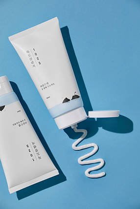 М'яка очищуюча пінка ROUND LAB 1025 Dokdo Cleanser, 150 мл, фото 3
