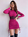 Облягаюча міні сукня з корсетною вставкою із сітки на талії та затяжками на спідниці (р. 42, 44) 66035107Е, фото 7