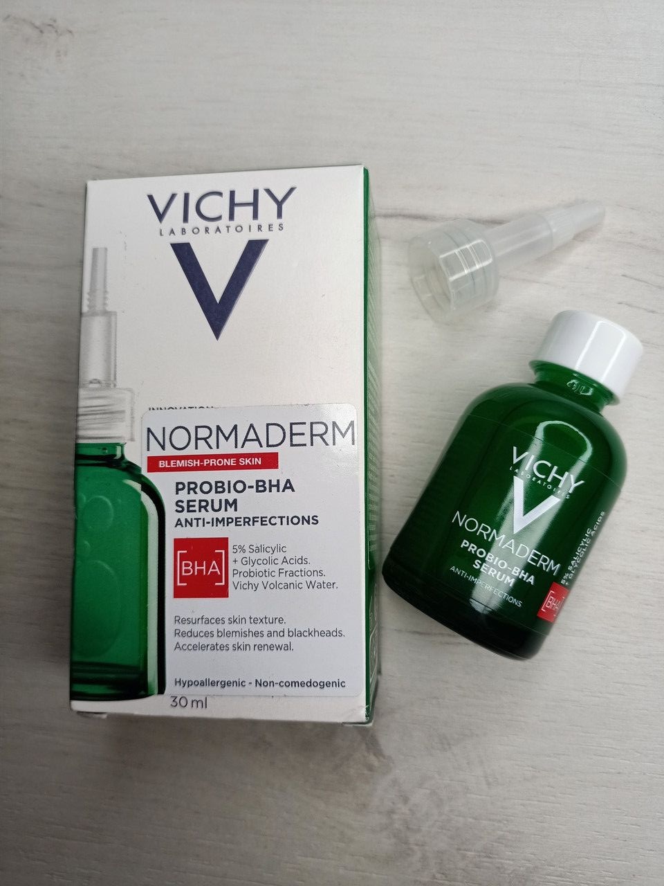 Сироватка-пілінг для корекції недоліків жирної та проблемної шкіри обличчя Vichy Normaderm Probio-BHA Serum