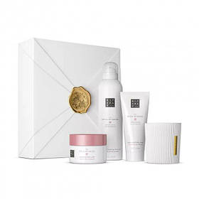 Подарунковий набір люксової косметики й аромасвічки Ritual The Ritual of Sakura Renewing Routine Medium Gift Set