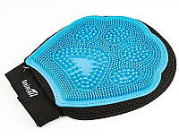 Рукавиця масажна AnimAll Groom для вичісування шерсті собак та кішок блакитна