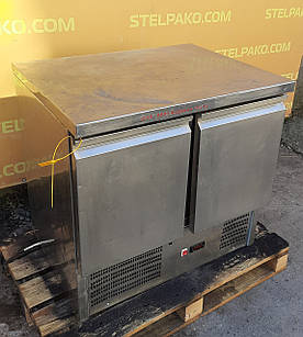 Холодильний стіл із нержавіючої сталі на дві двері 0.9 м., Б/у