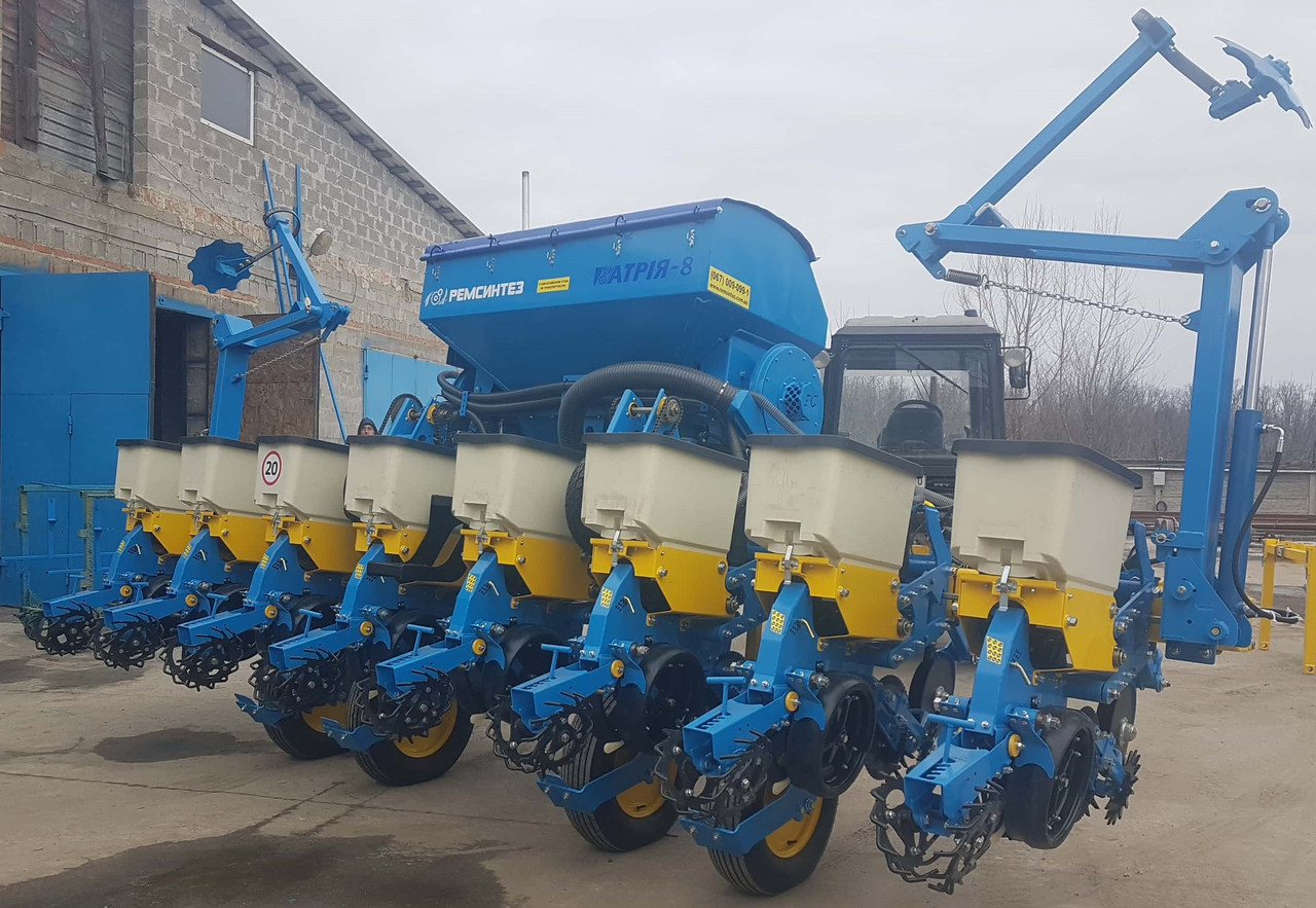 Сівалка пунктирна універсальна Атрія-8 (з пневмобункером)