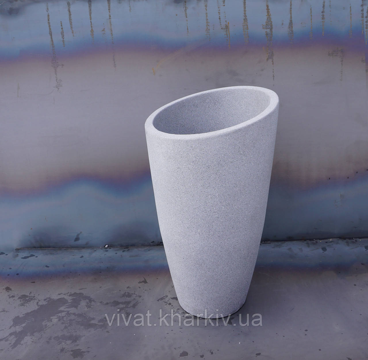 Вазон із бетону Мілано L сірий граніт