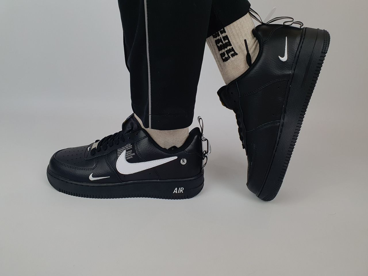 Nike air force 1 07 lv8 utility black and white new arrivals