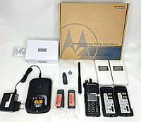 Рация Motorola MotoTRBO DP4801e VHF (MDH56JDN9RA1AN) с двумя батареями Li-Ion 2450 мАг (PMNN4544A, PMNN4543A)
