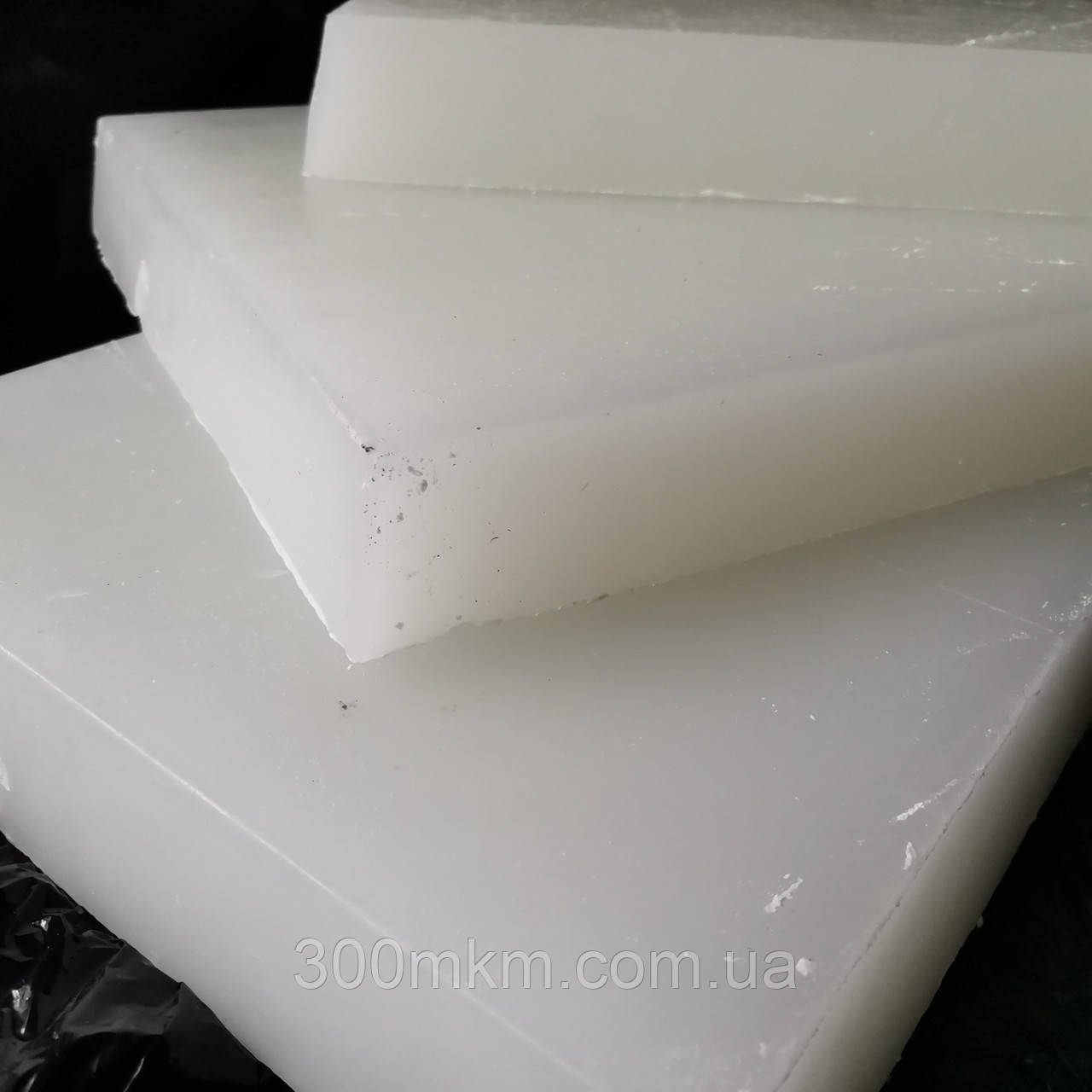 Гідроочищений парафін прозорого білого кольору по 5 кг плита