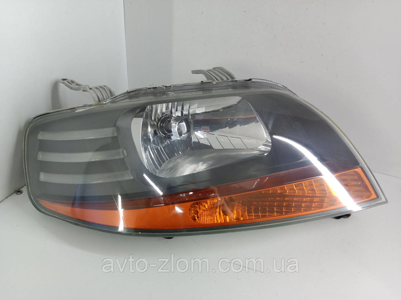 Фара Chevrolet Aveo T200, Шевроле Авео Т200. Правая. — Купить Недорого ...