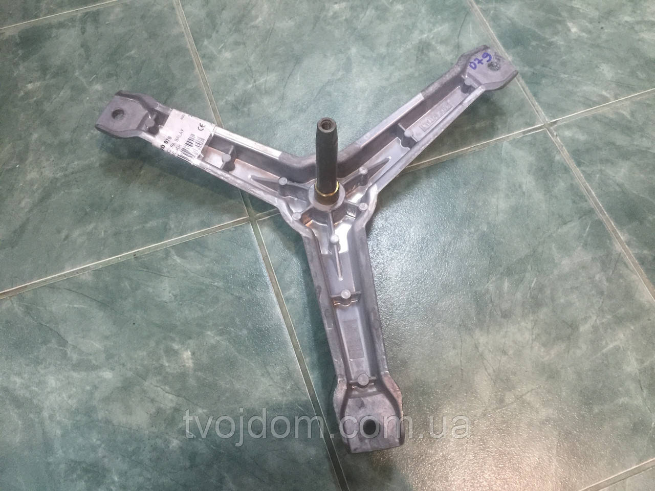 Хрестовина барабана СМА Bosch 079