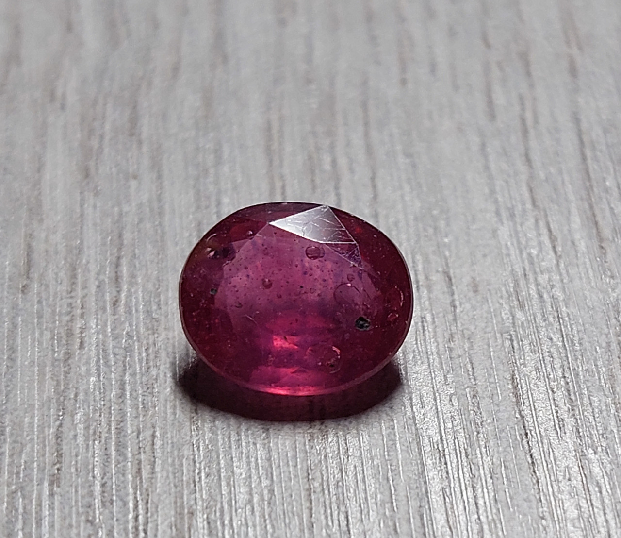 Рубин 2.51 Ct. 8.4 x 7.3 x 3.8 mm