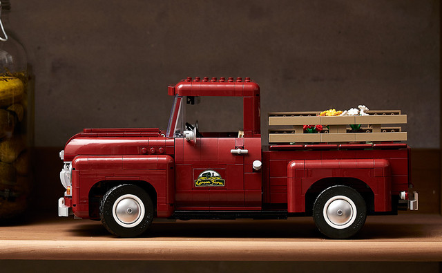 LEGO 10290 Iconic Expert Машина ретро пікап Pickup Truck 1677 деталей