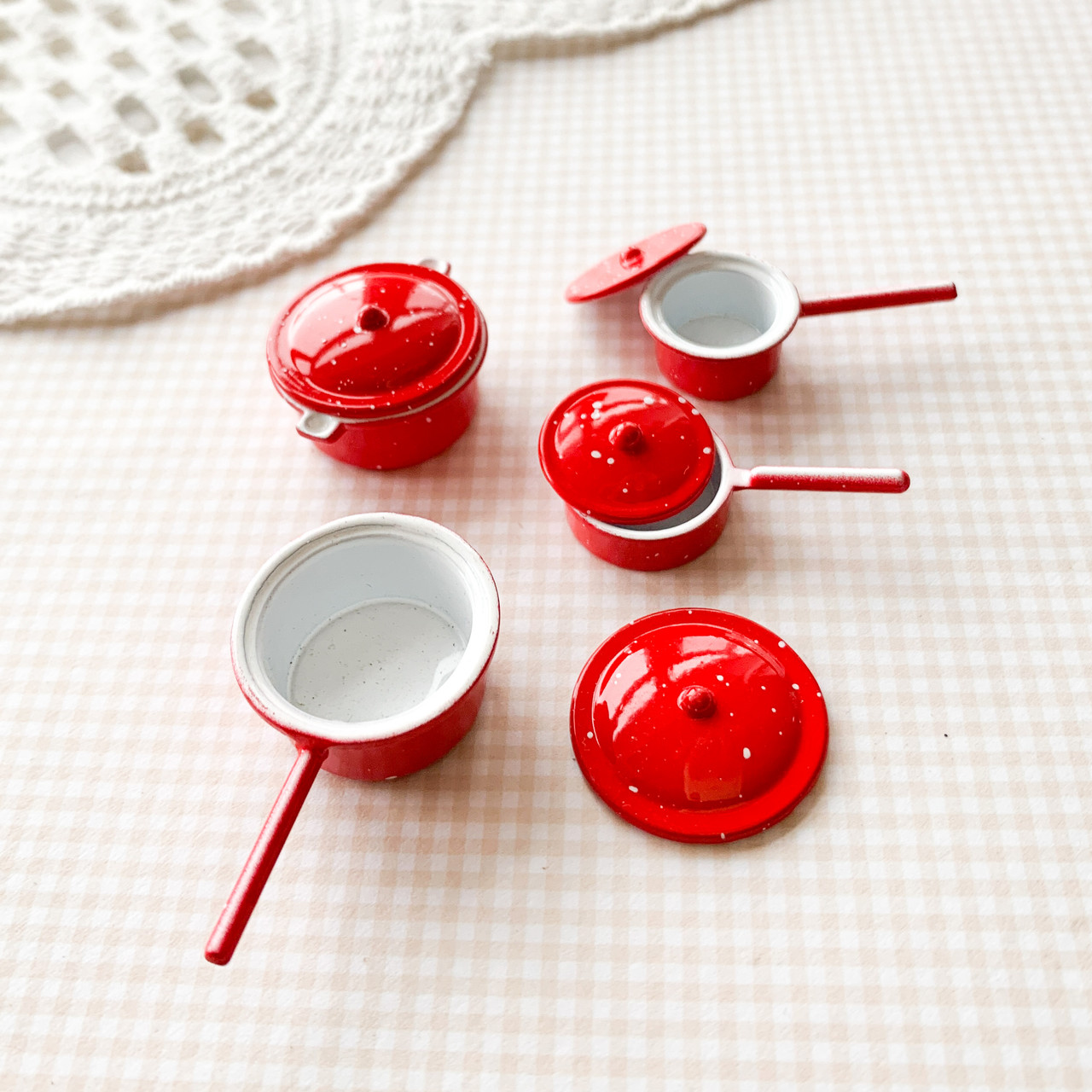 Мініатюра набір каструль і ковшиків червоний в крапку, фото 1