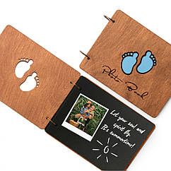 Крафтбук "Ніжки" з темною дерев’яною обкладинкою і чорними сторінками