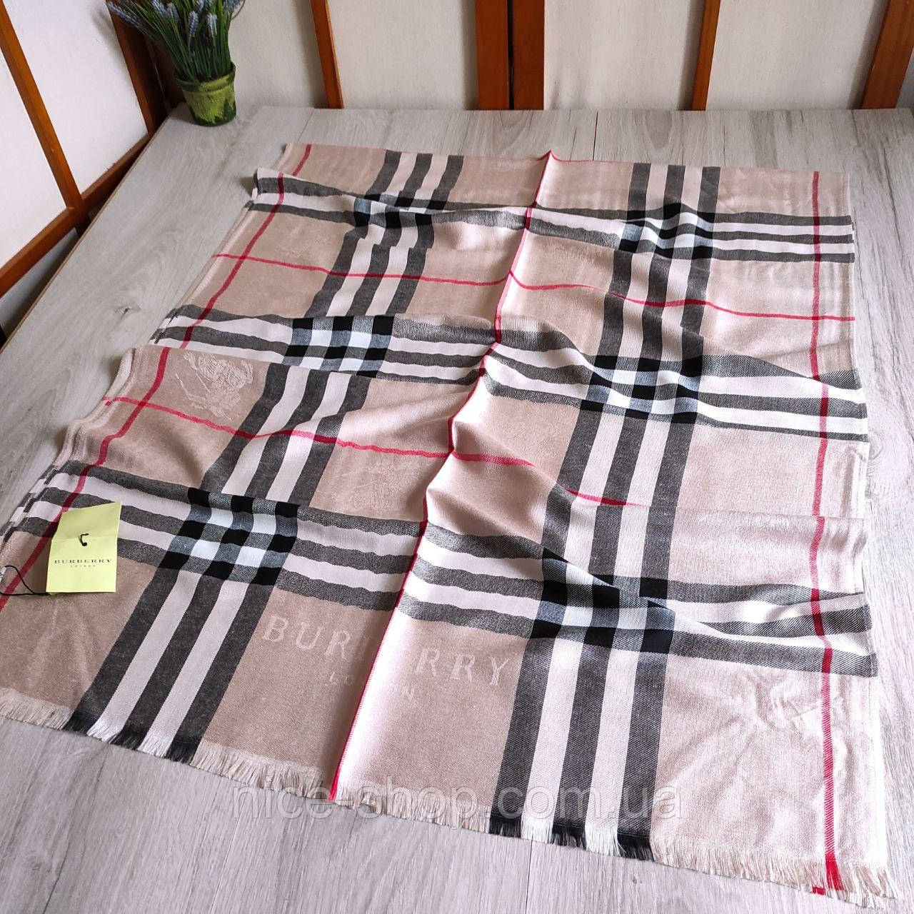 Палантин Burberry світлий капучіно