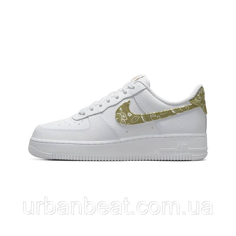 Жіночі кросівки NIKE W AIR FORCE 1 07 ESS DJ9942-101
