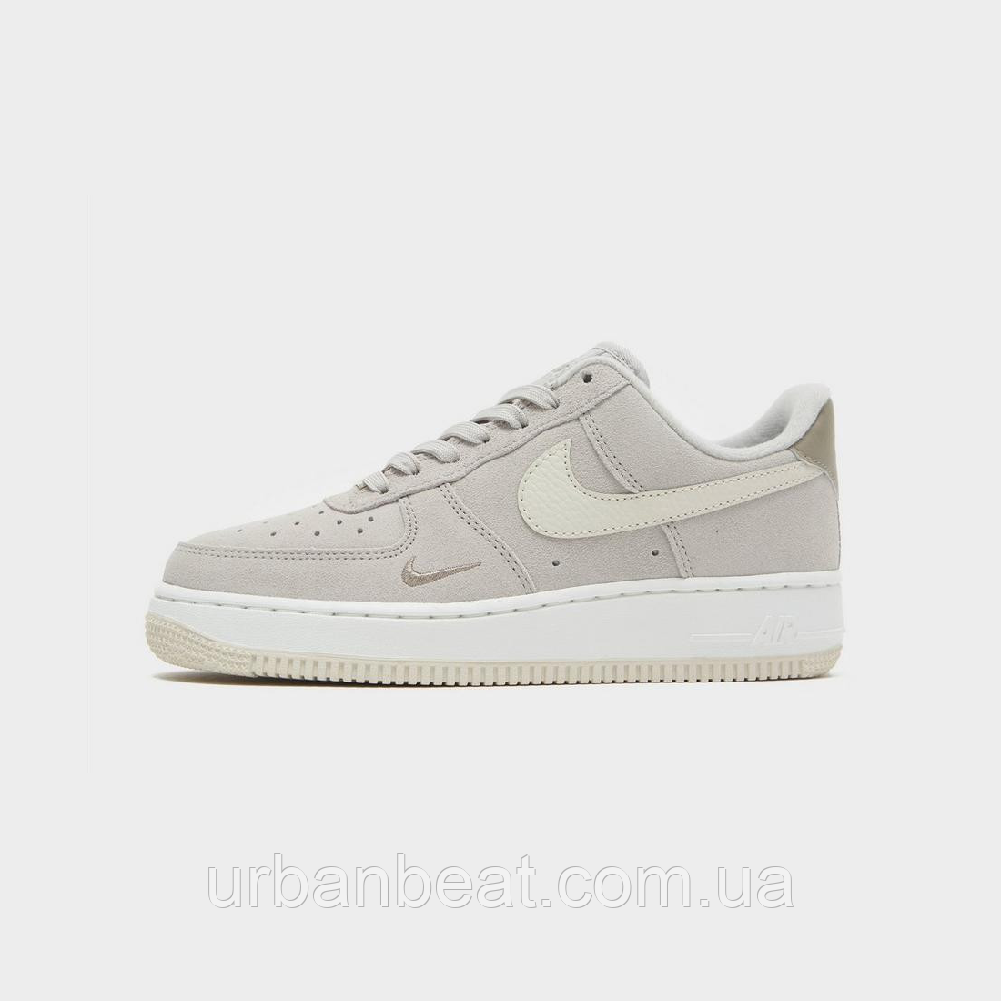Жіночі кросівки WMNS NIKE AIR FORCE 1 LO '07 FB8826-001