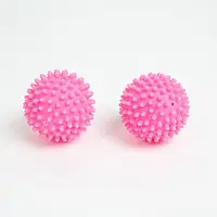 М'ячики для прання та сушіння одягу Fackelmann Dryer Balls 2 шт Рожеві