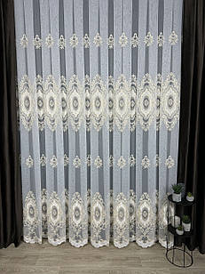 Тюль на бамбуковій основі з вишивкою, оксамитовими вставками та камінням. Колір: молочний з коричневим