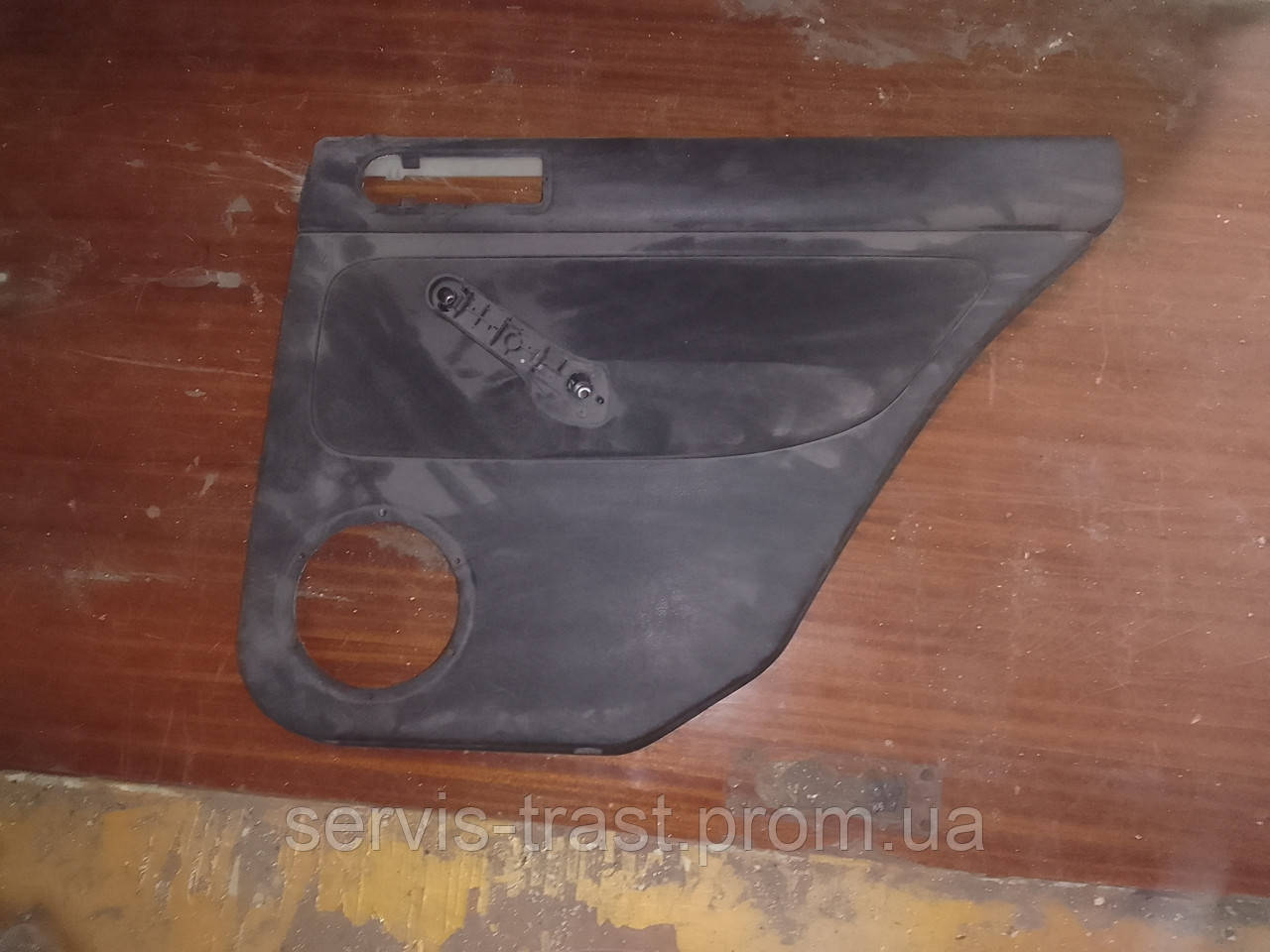 Мапа Volkswagen Golf задня права, фото 1