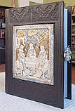 Біблія подарункова  книга  в шкіряному окладі  на російській мові,накладка Трійця сріблення -позолота , розмір  20*30, фото 4