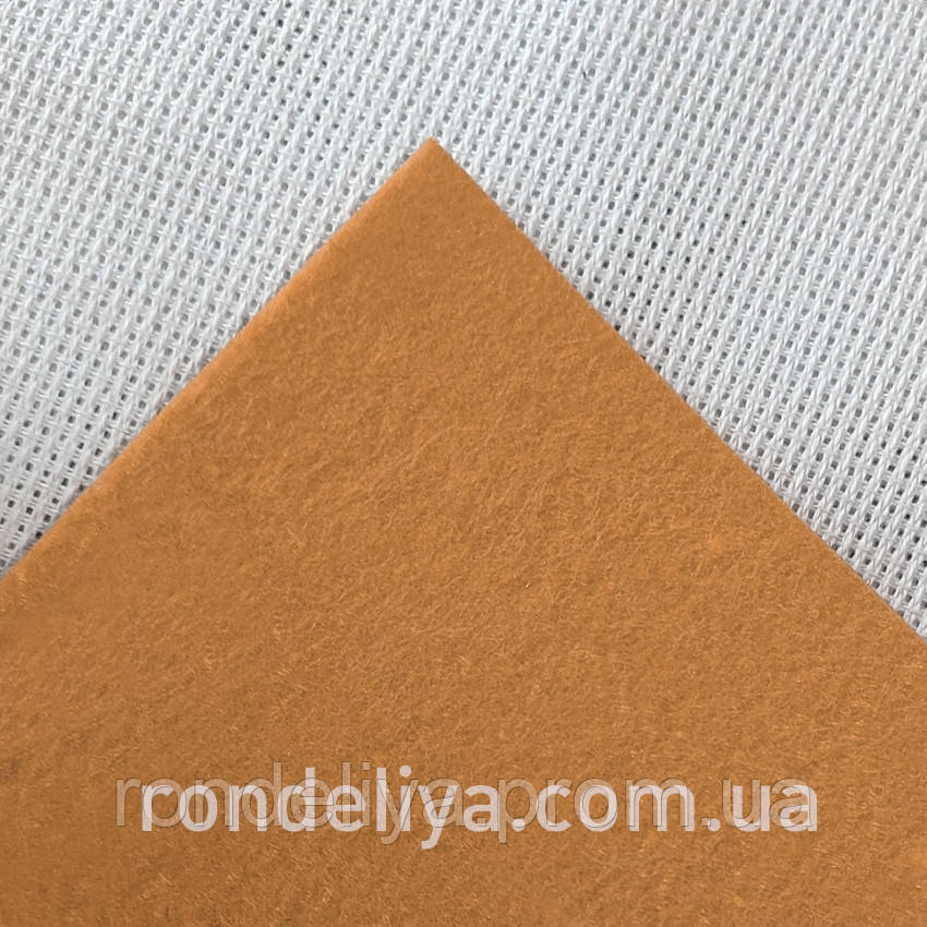 Фетр 2 мм блідо помаранчевий (90х100 см)