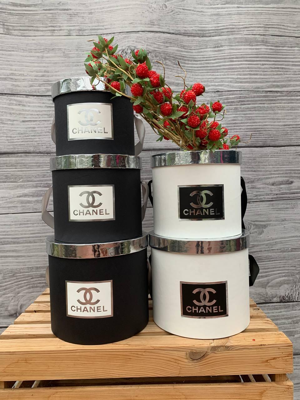 Коробка подарункова кругла Chanel. Колір чорний. Розмір S