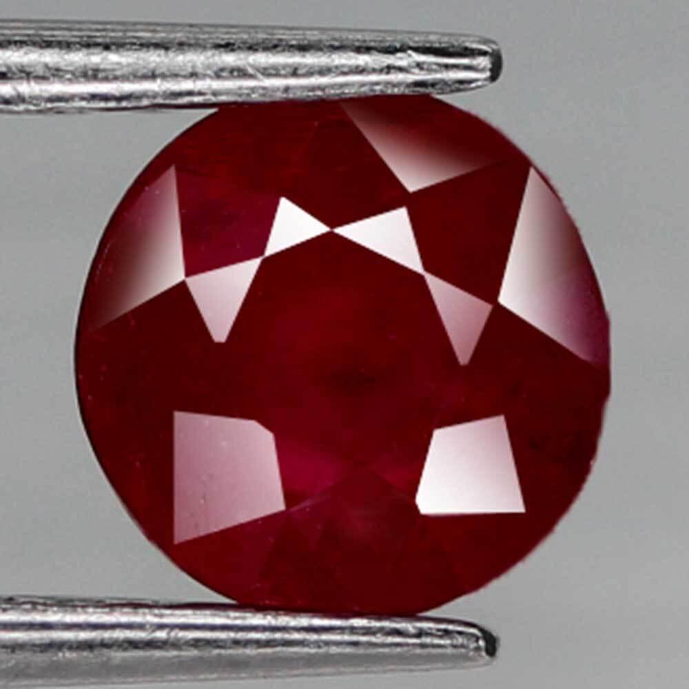Рубін натуральний 1.55 Ct. 6.2 x 6.2 x 4.4 mm