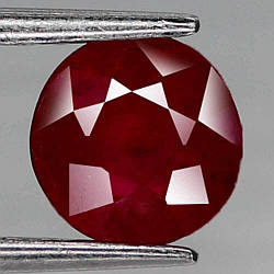 Рубін натуральний  1.55 Ct. 6.2 x 6.2 x 4.4 mm
