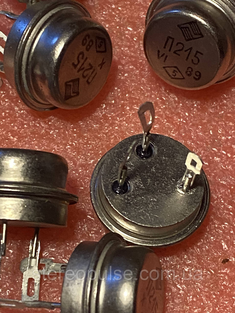 Транзистор  П215  5А 70В  Ge  pnp