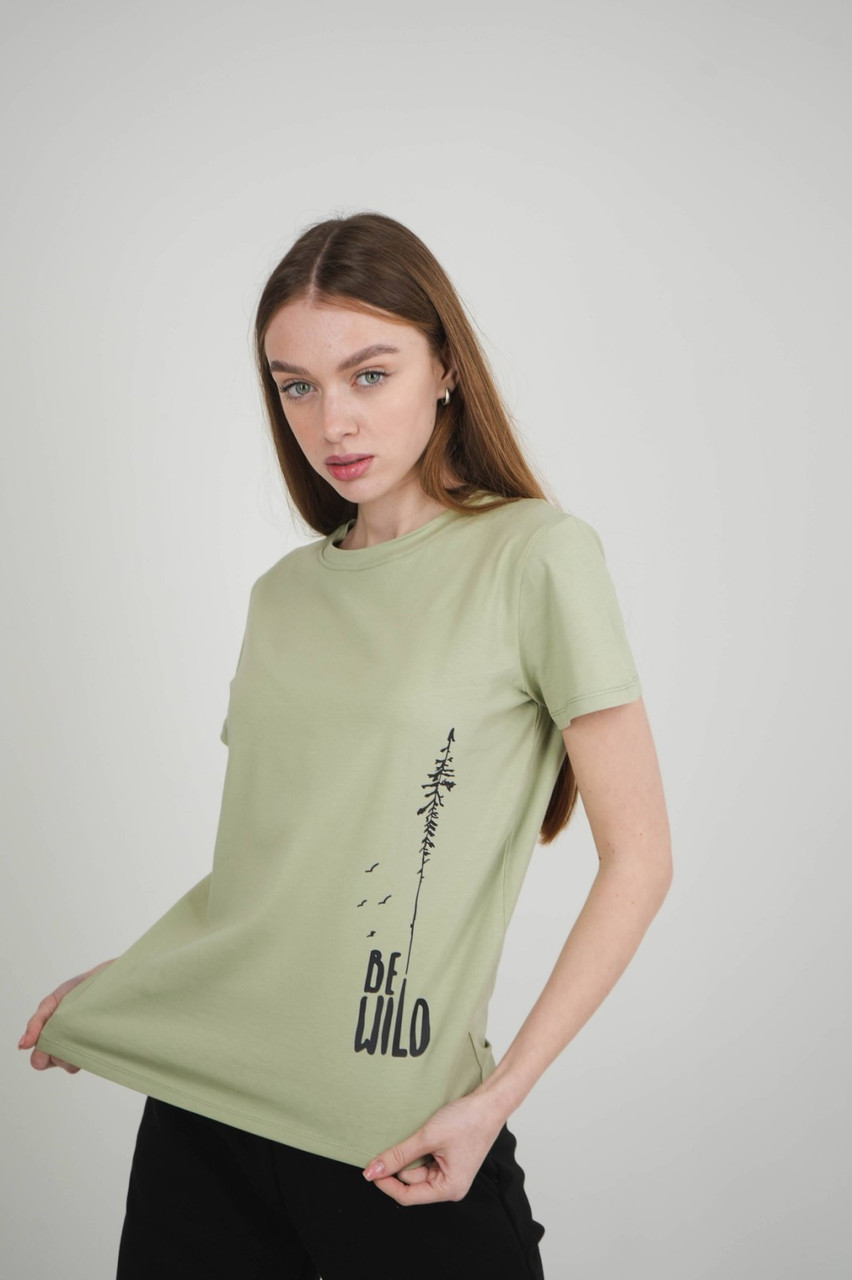Жіноча футболка з принтом Be Wild