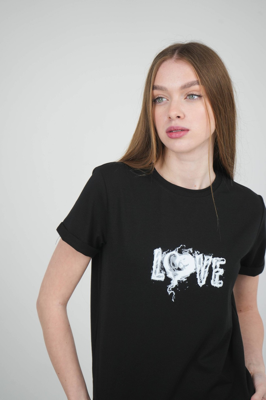 Жіноча футболка з принтом Love