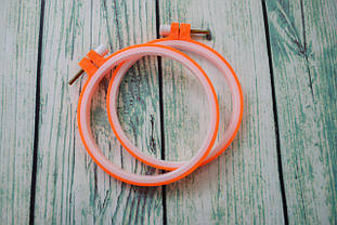 П'яльця круглі пластикові, з внутрішнім заломом, діаметр 12,5 см