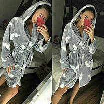 Сірий жіночий теплий плюшевий домашній халат із пером, фото 4