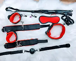 Набір для БДСМ ігор чорно-червоного кольору