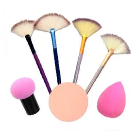 Кисті, спонжи