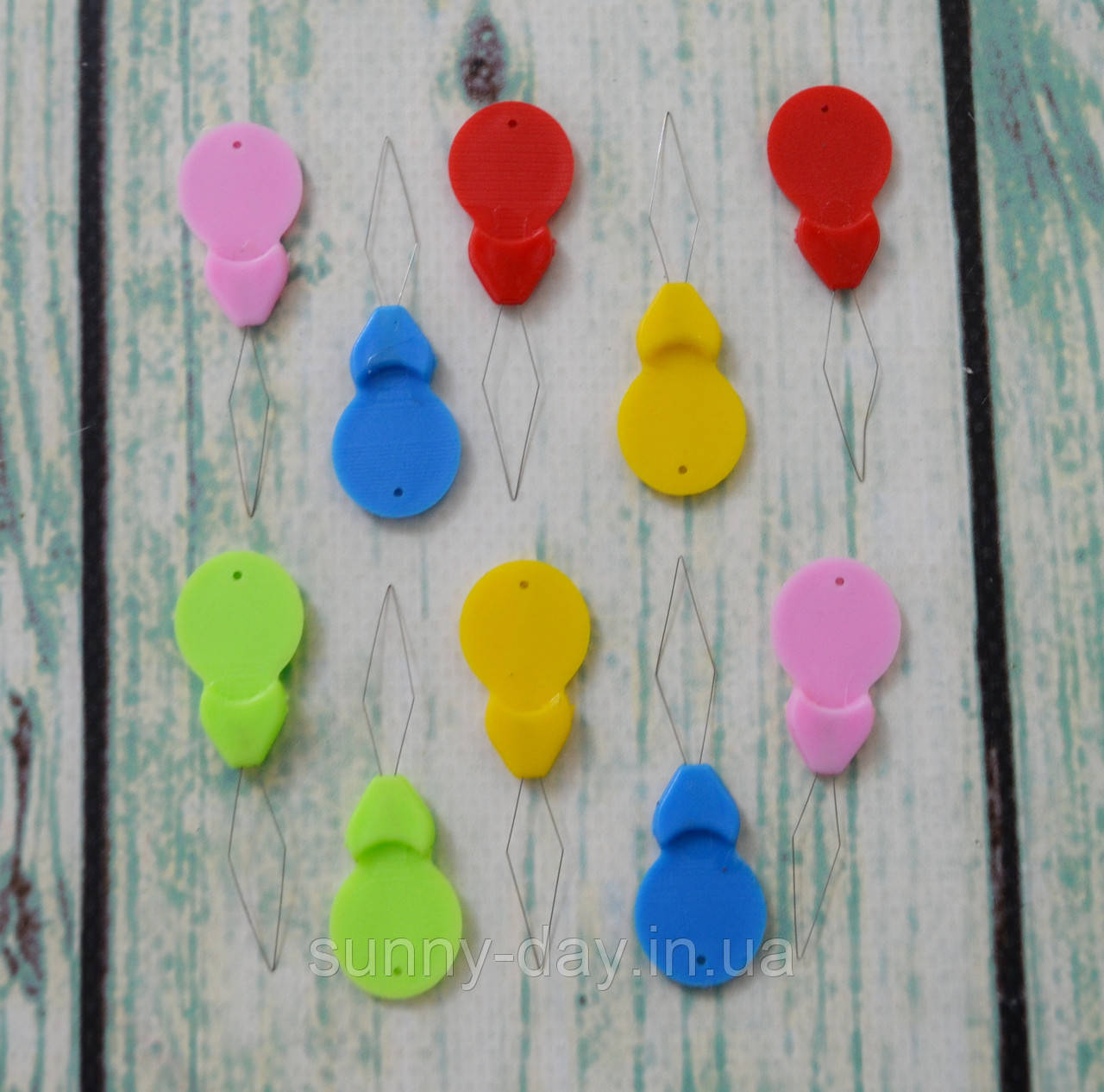 Нитковтягувач пластиковий з вирізом, фото 1