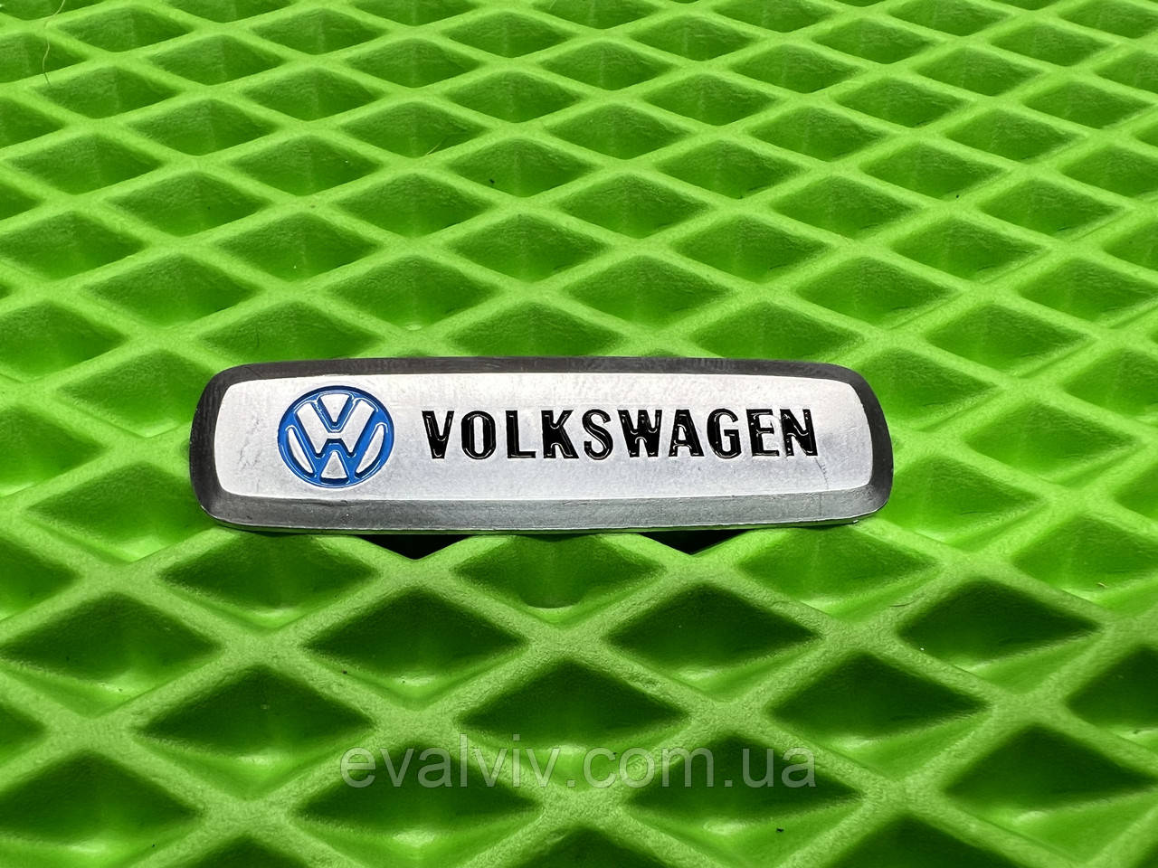 Логотип Volkswagen на килимки для авто та іншу автоатрибутику