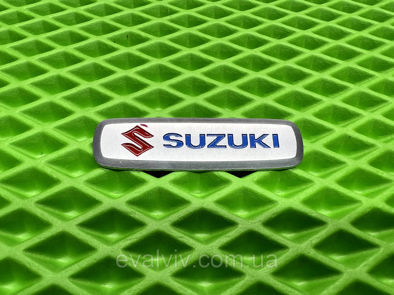 Логотип Suzuki на килимки для авто та іншу автоатрибутику, фото 1