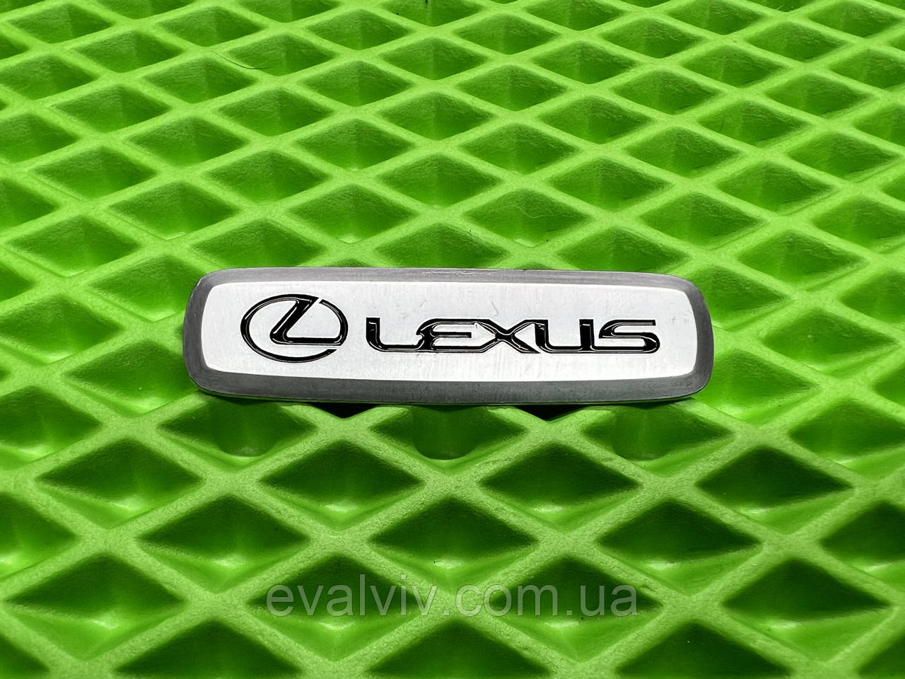 Логотип Lexus на килимки для авто та іншу автоатрибутику