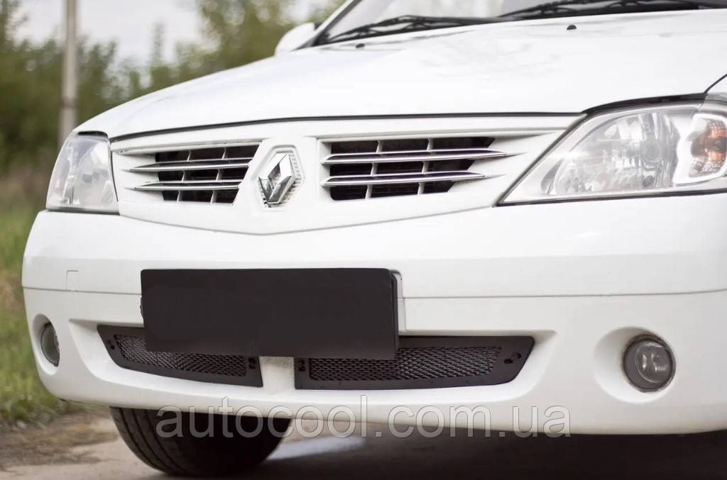 Захисна сітка переднього бампера Renault Logan 2004-2007 р. в. Рено Логан