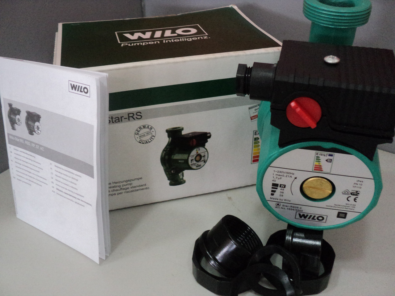 Циркуляційний насос Wilo-RS25/4-180 для систем опалення