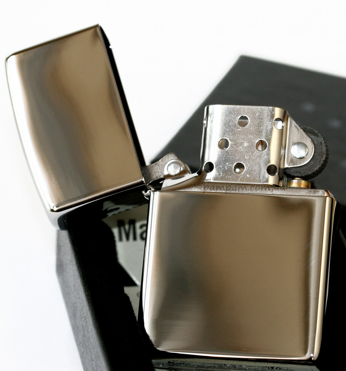 Запальничка Zippo 150 Black Ice